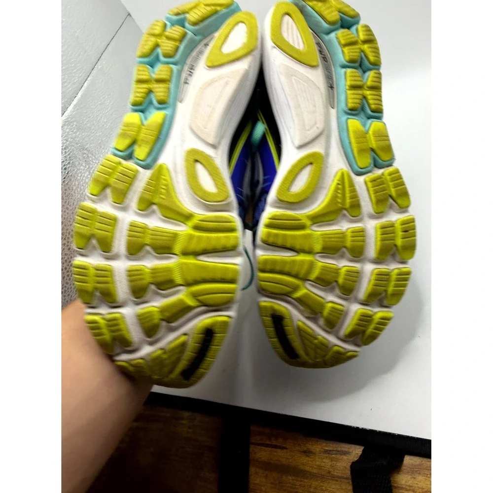 Saucony Triumph ISO S10262-1 Womens 8.5 Sneaker Blue Mesh Lace Up Running Shoes